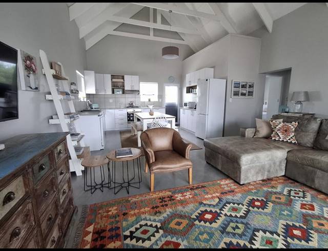 2 BEDROOM HOUSE FOR SALE IN BRITANNIA BAY